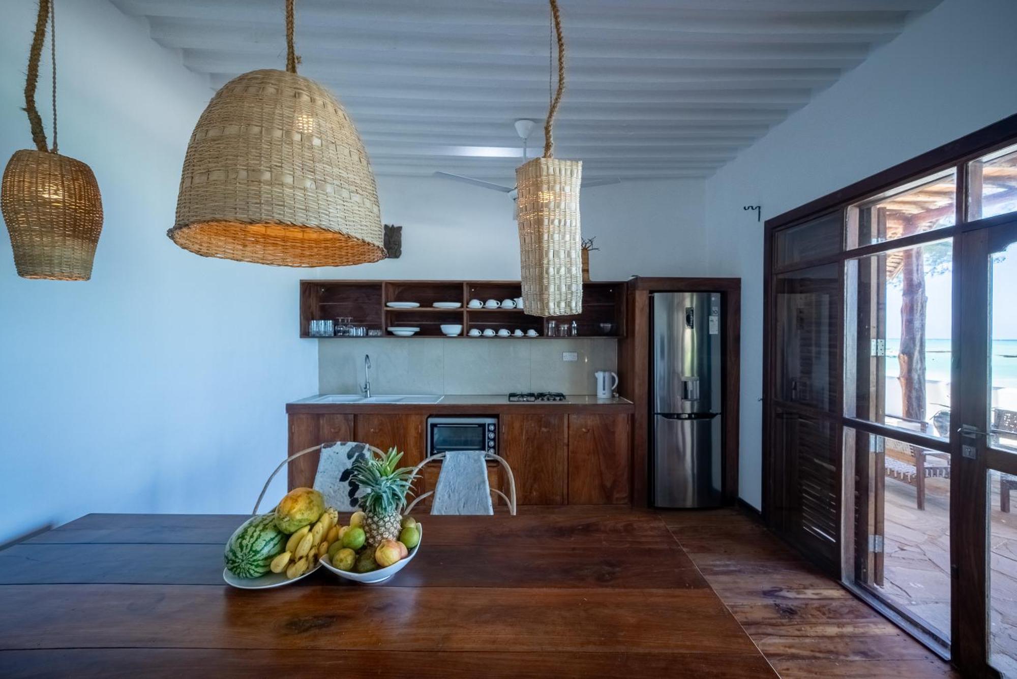 Beachfront Turtle House With Private Pool Zanzibarhouses Kiwengwa  Exteriér fotografie